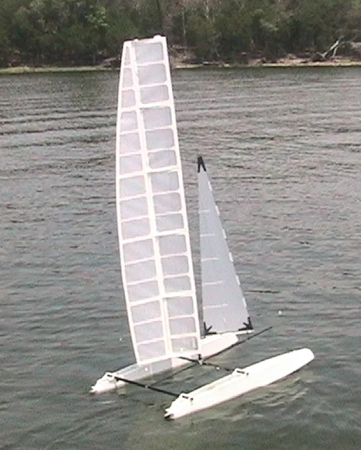 plan Catamaran à voile à aile radiocommandée